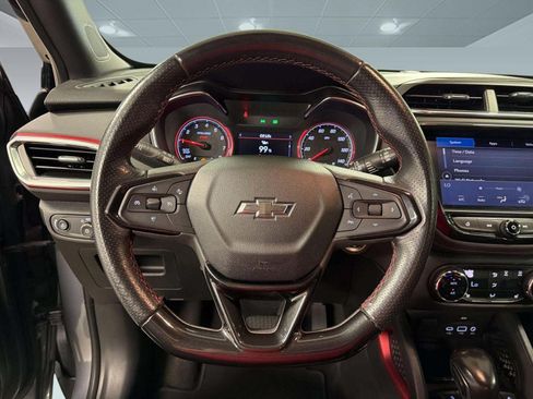 Used 2021 Chevrolet TrailBlazer RS w/ Technology Package FWD image 28