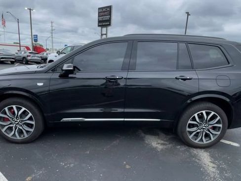 Used 2024 Cadillac XT6 Sport w/ Technology Package AWD/4WD image 7
