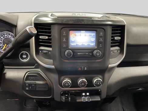 Used 2019 RAM 3500 Big Horn image 16