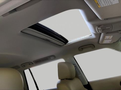 Used 2020 Nissan Armada Platinum w/ Captain's Chairs Package image 28