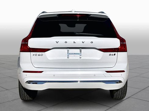 Used 2023 Volvo XC60 B6 Ultimate image 4