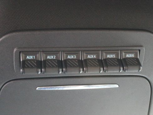 Used 2023 Ford F250 Lariat w/ Sport Appearance Package AWD/4WD image 33