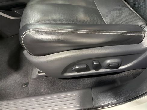 Used 2018 Nissan Murano SL w/ Moonroof Package image 12