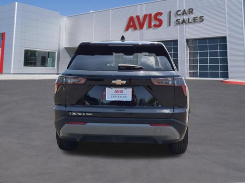Used 2025 Chevrolet Equinox LT AWD/4WD image 7