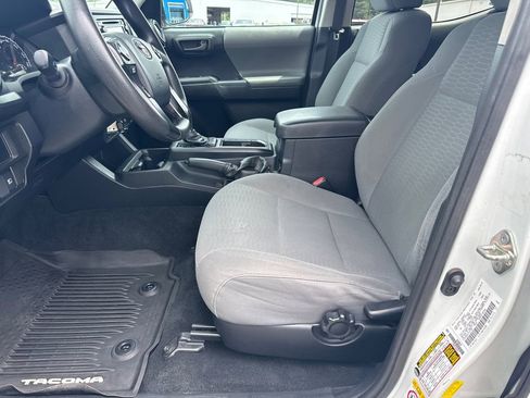 Used 2019 Toyota Tacoma SR w/ SR Convenience Package RWD image 10