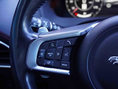 Used 2020 Jaguar F-PACE Checkered Flag image 21