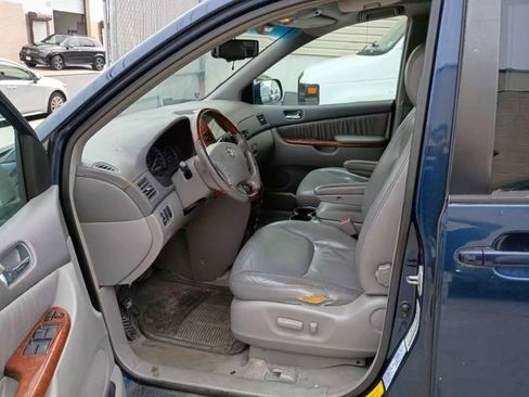Used 2004 Toyota Sienna XLE image 8
