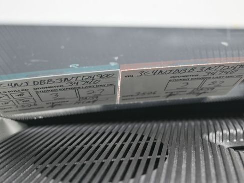 Used 2022 Jeep Compass Latitude image 10