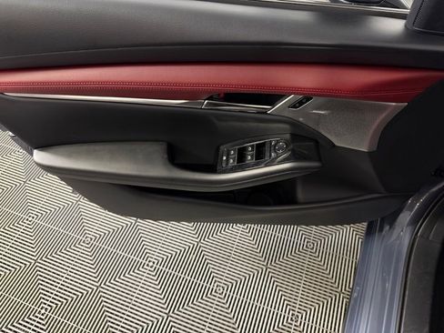 Used 2024 MAZDA MAZDA3 Hatchback w/Premium Plus Pkg image 24