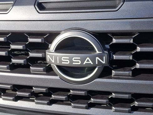 Used 2025 Nissan Frontier SV w/ SV Convenience Package image 30