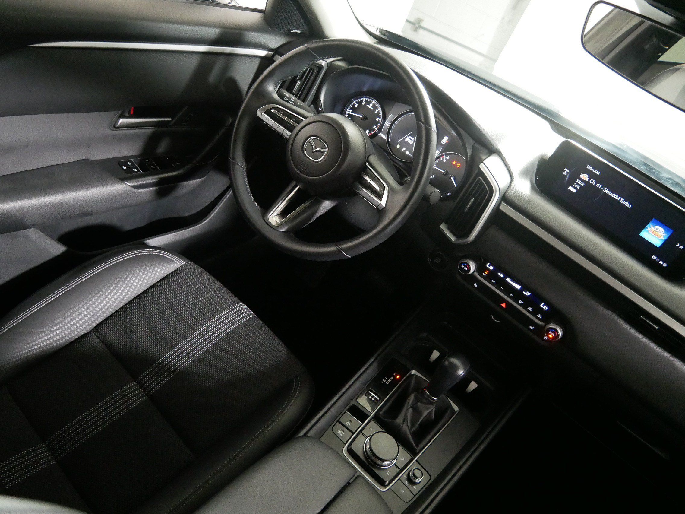 Used 2025 MAZDA CX-50 AWD 2.5 S w/ Premium Package image 9