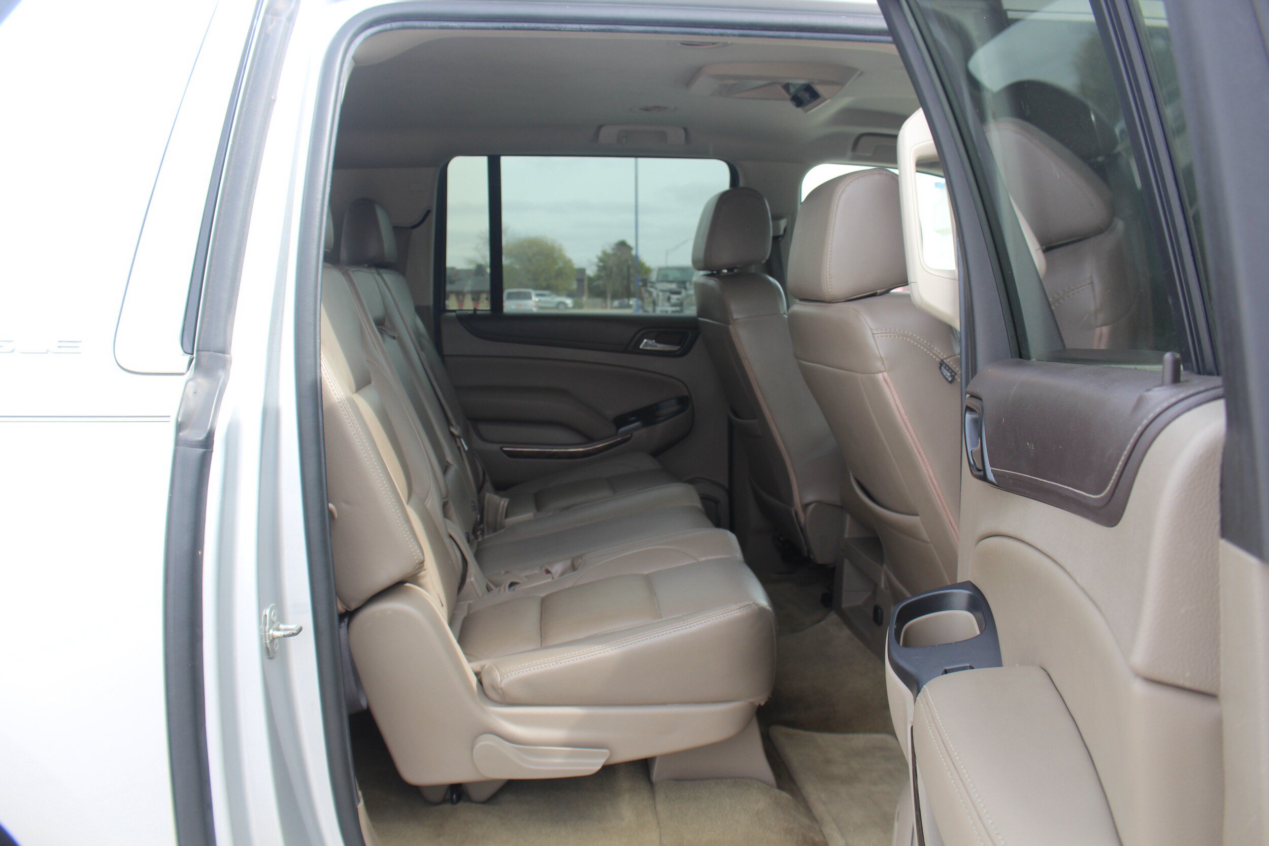 Used 2016 GMC Yukon XL SLE AWD/4WD image 16