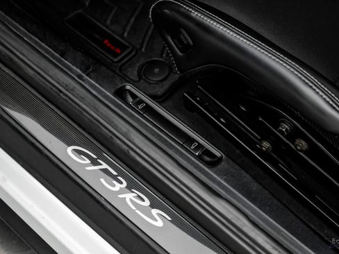 Used 2016 Porsche 911 GT3 RS RWD image 52
