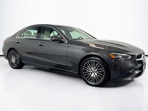 Used 2025 Mercedes-Benz C 300 Sedan image 3