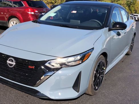 New 2025 Nissan Sentra SR w/ SR Premium Package image 4