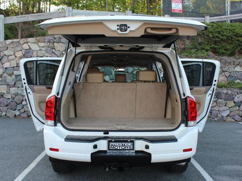 Used 2014 Nissan Armada Platinum image 10