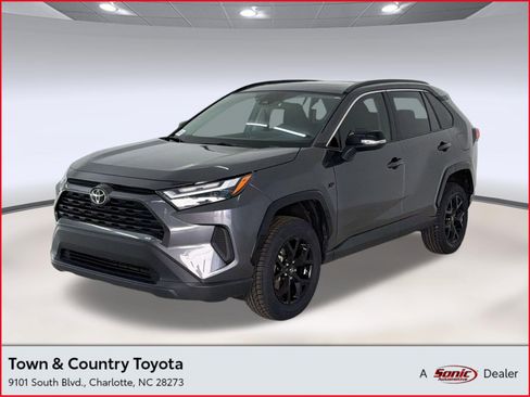 Used 2023 Toyota RAV4 XLE w/ Convenience Package image 1