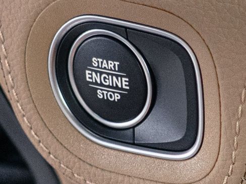 Used 2024 Mercedes-Benz GLE 450e 4MATIC image 17