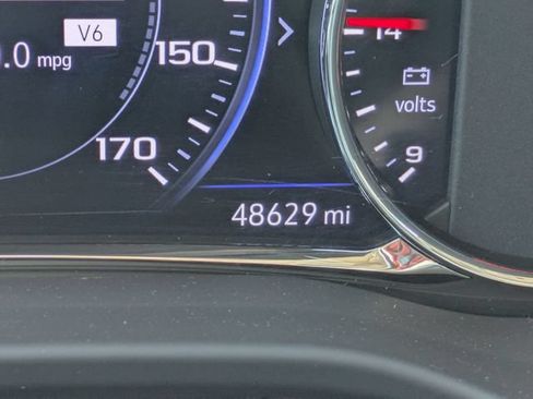Certified 2022 GMC Acadia Denali w/ Denali Ultimate Package AWD/4WD image 19