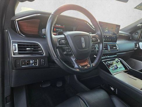 Used 2022 Lincoln Navigator L Reserve AWD/4WD image 10