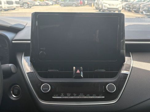 Used 2023 Toyota Corolla LE w/ LE Convenience Package FWD image 23