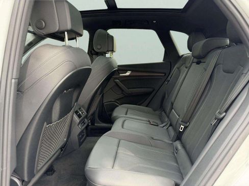 Certified 2025 Audi Q5 e Premium Plus w/ Premium Plus Package AWD/4WD image 23