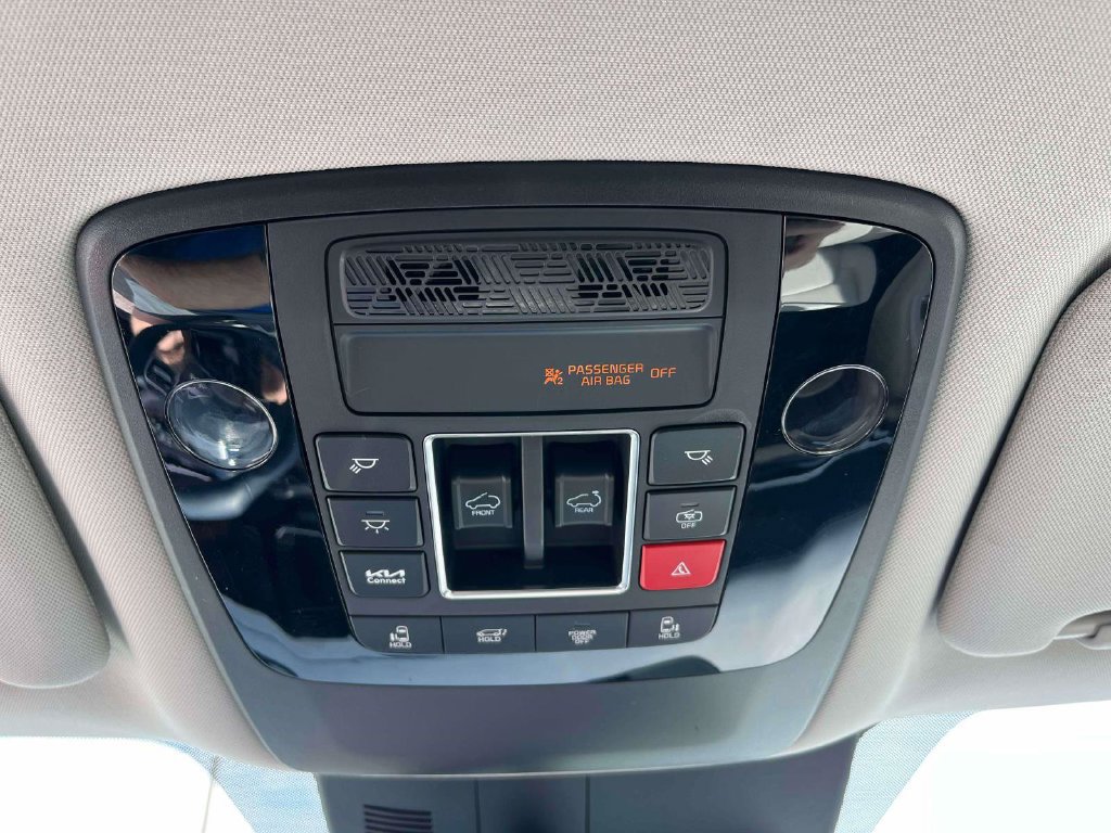 Certified 2026 Kia Carnival SX Prestige FWD image 25