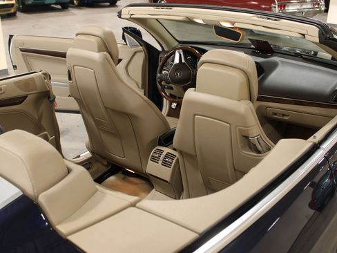 Used 2012 Mercedes-Benz E 550 Cabriolet image 7