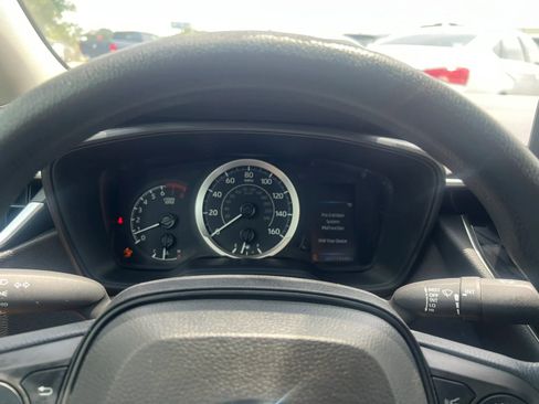 Used 2022 Toyota Corolla LE FWD image 17