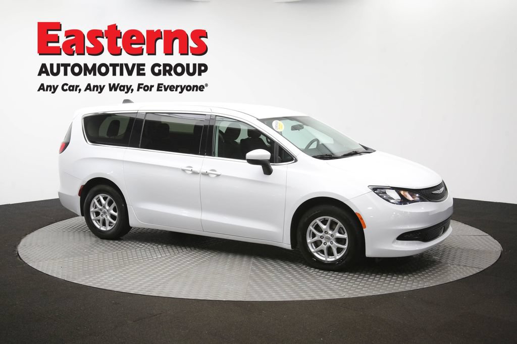 Used 2022 Chrysler Voyager LX FWD image 47