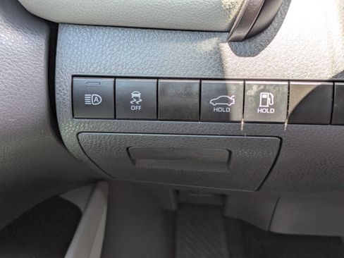 Used 2023 Toyota Camry XLE AWD/4WD image 33