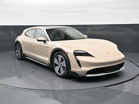 Certified 2023 Porsche Taycan 4S AWD/4WD image 33