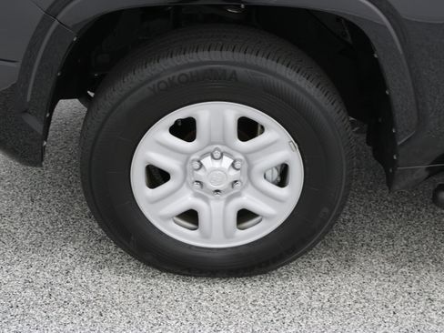 Used 2023 Toyota Tundra SR w/ SR Tow Package RWD image 12