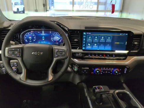 New 2026 Chevrolet Silverado 1500 RST w/ Dark Appearance Package image 17