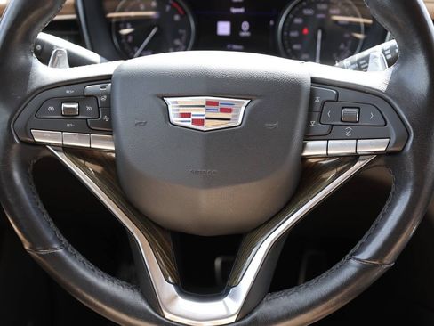 Used 2021 Cadillac XT6 Sport w/ Platinum Package AWD/4WD image 19