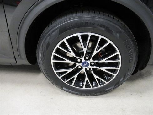 Used 2021 Ford Escape SEL w/ Technology Package image 8