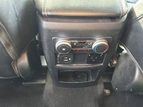 Used 2021 Ford Explorer Limited w/ Equipment Group 301A AWD/4WD image 17