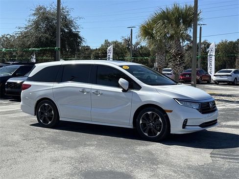 Used 2023 Honda Odyssey Elite image 4