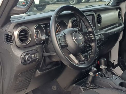 Used 2021 Jeep Wrangler Willys image 2