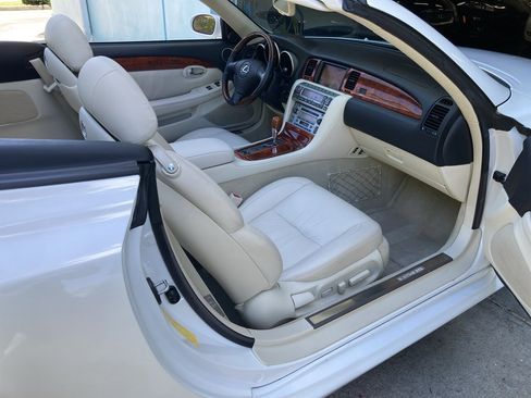 Used 2008 Lexus SC 430 Convertible image 17