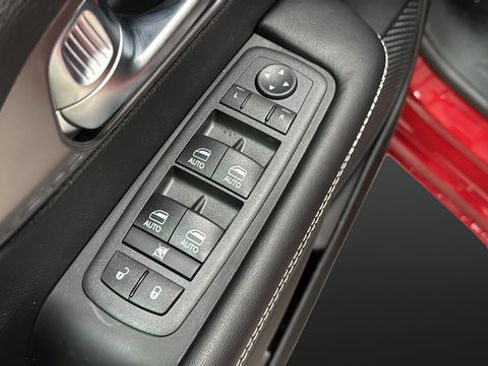 New 2026 Chrysler Pacifica Select AWD/4WD image 21