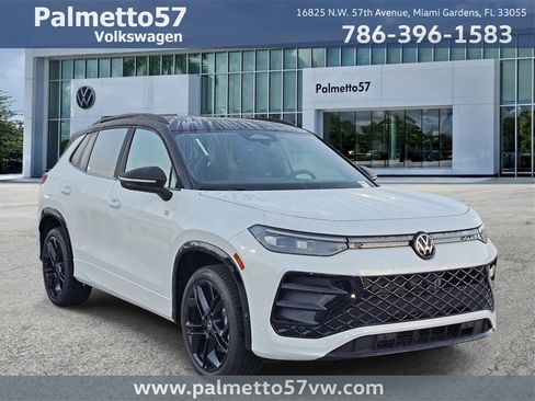 New 2026 Volkswagen Tiguan SE R-Line image 1