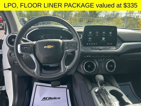 Used 2023 Chevrolet Blazer LT w/ Convenience Package image 6