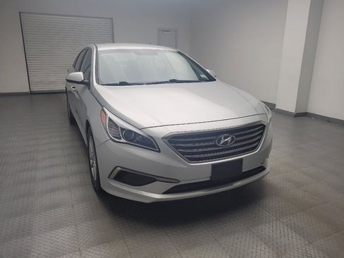 Used 2017 Hyundai Sonata SE FWD image 14