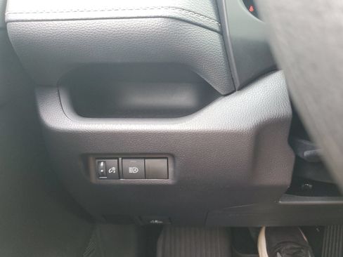 Certified 2024 Toyota RAV4 LE AWD/4WD image 20