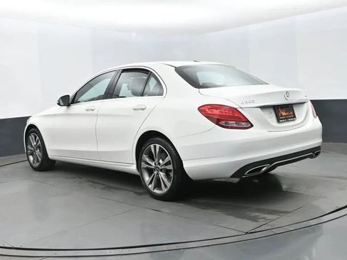 Used 2018 Mercedes-Benz C 300 4MATIC Sedan w/ Premium Package image 9