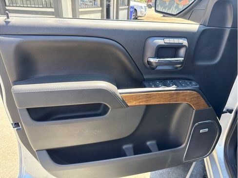 Used 2015 Chevrolet Silverado 1500 LTZ AWD/4WD image 16