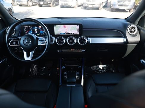Used 2023 Mercedes-Benz EQB 350 4MATIC SUV w/ Exclusive Package image 24