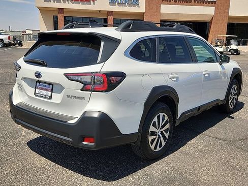 Certified 2025 Subaru Outback Premium AWD/4WD image 4