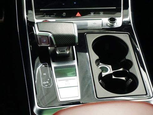 Used 2022 Audi SQ8 Premium Plus image 22